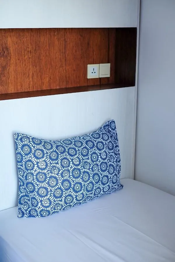 Albergue Dip & Doze Living Canggu