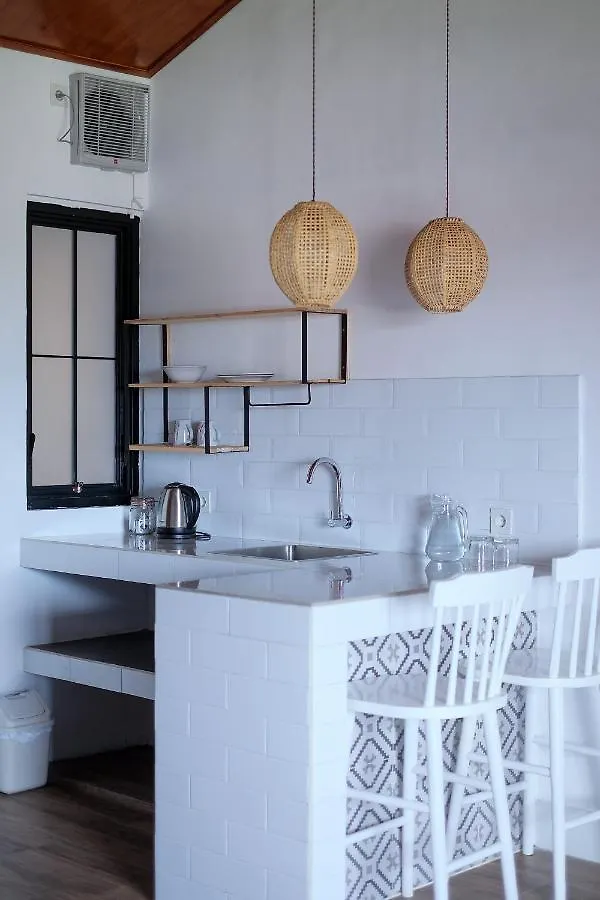 Hostal Albergue Dip & Doze Living Canggu Indonesia