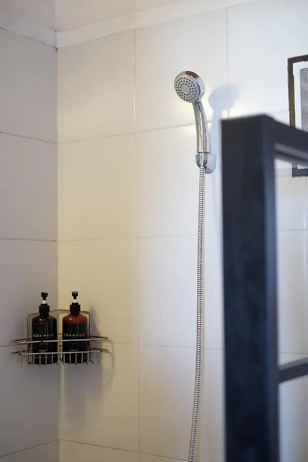 Hostal Albergue Dip & Doze Living Canggu