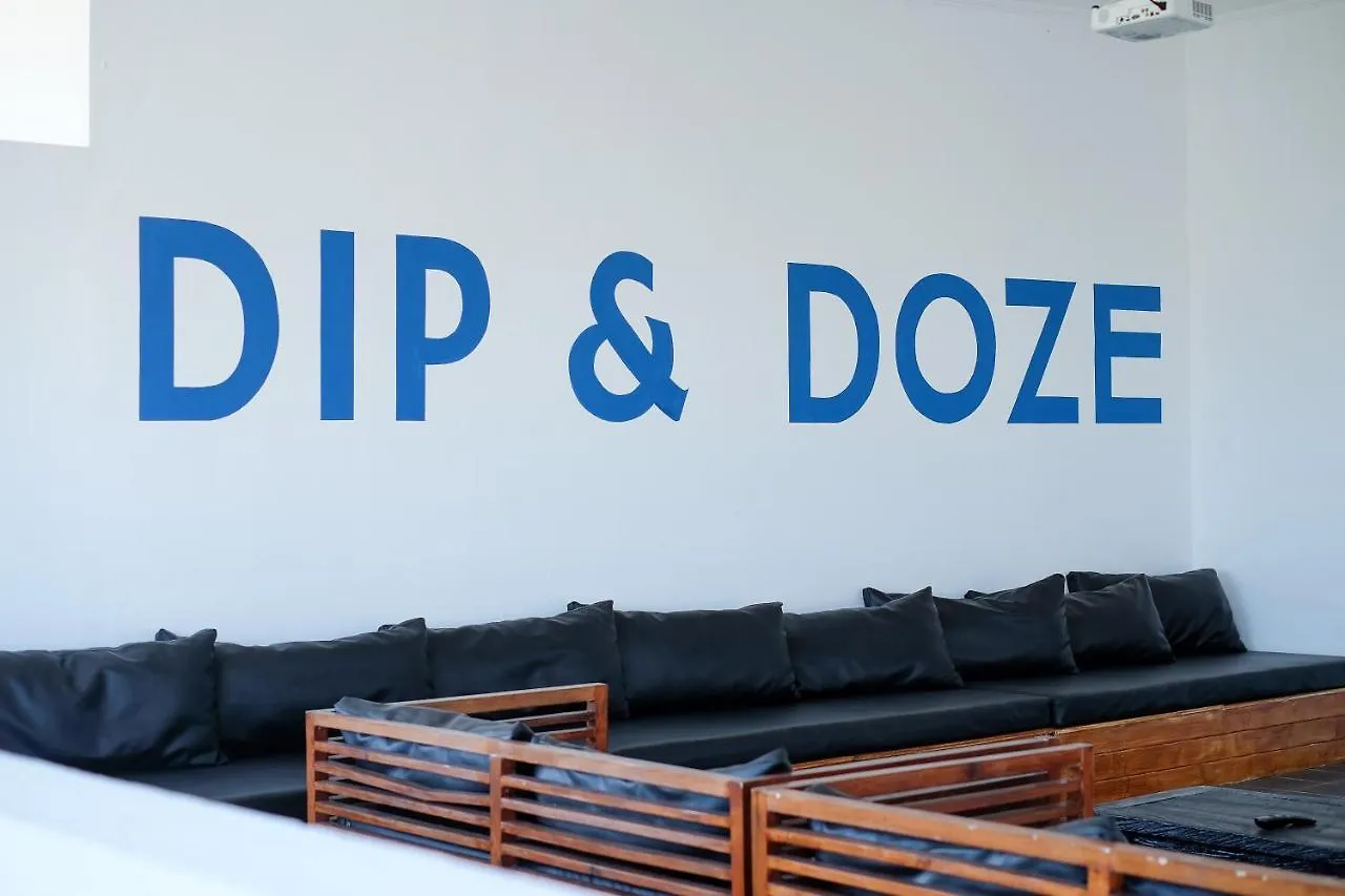 Dip & Doze Boutique Hostel Canggu  2*, Canggu (Bali)